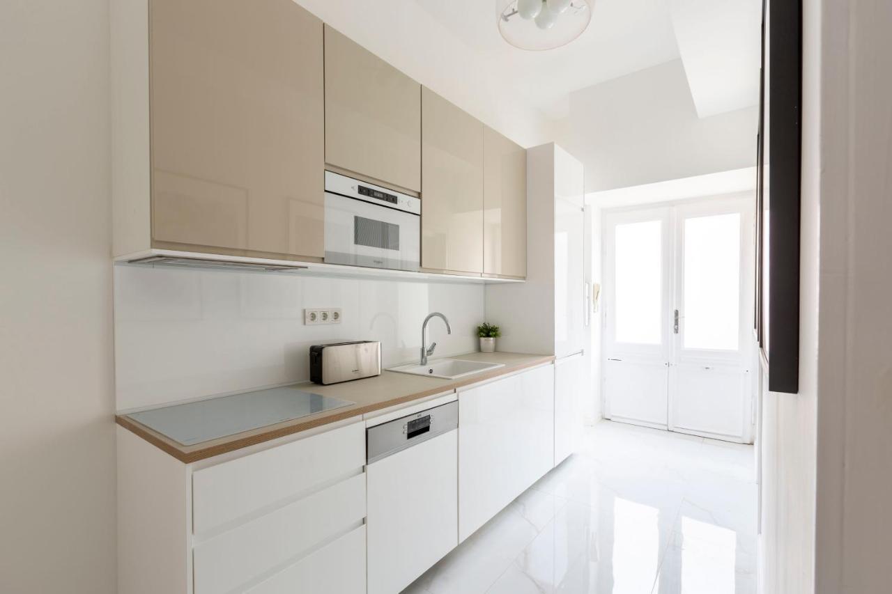 Exclusive Downtown Apartment In The Heart Of Budapest Exterior photo