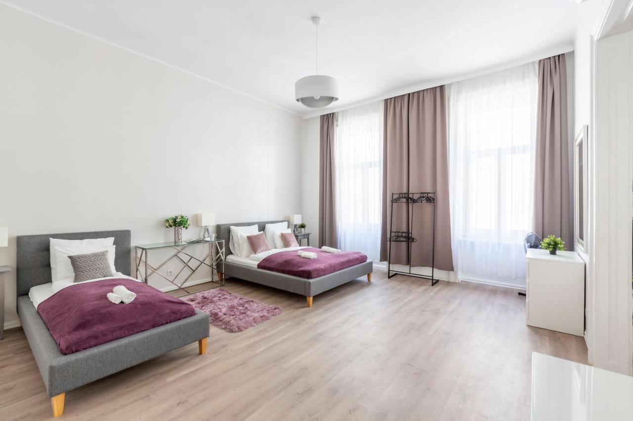 Exclusive Downtown Apartment In The Heart Of Budapest Exterior photo